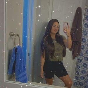 Meet your Posher, Nikki